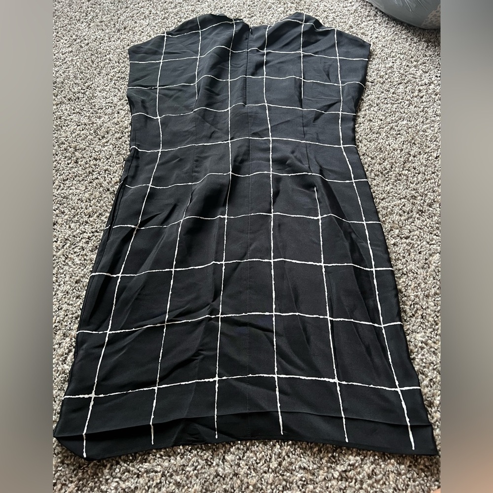Vince Black Windowpane Grid Short Sleeve Tunic